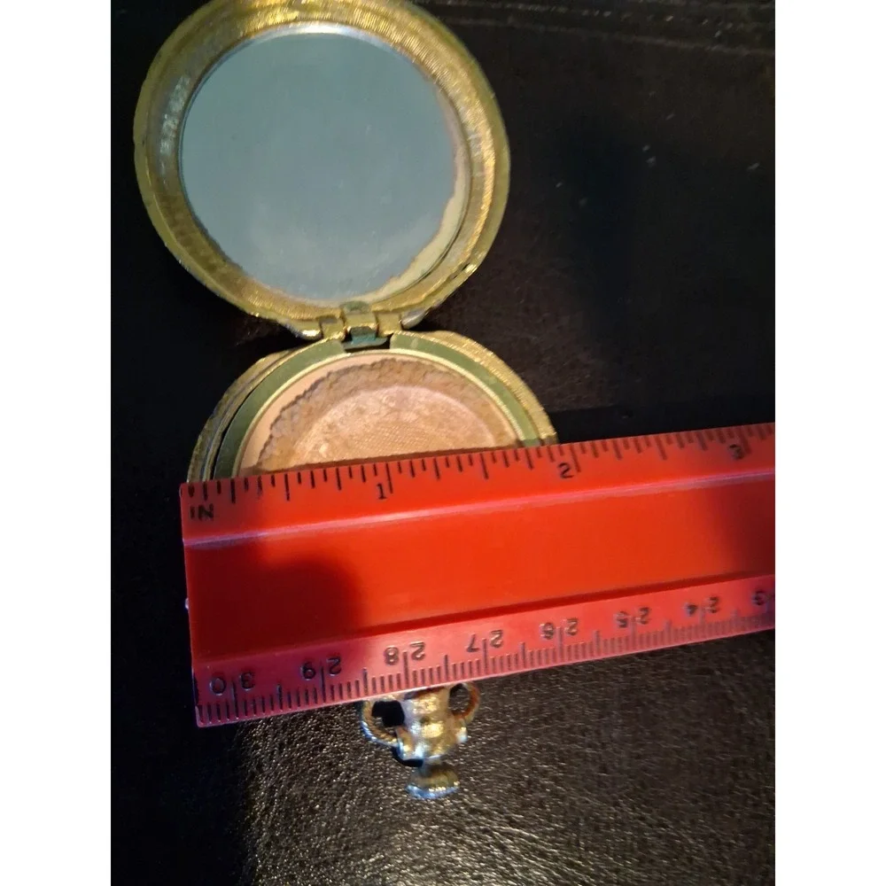 Vintage Max Factor  Gold Tone Floral Fresco  Compact  With Puff